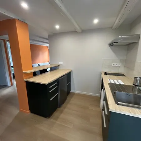 アパート Newly Renovated 2 Bedroom ブラエスハイム